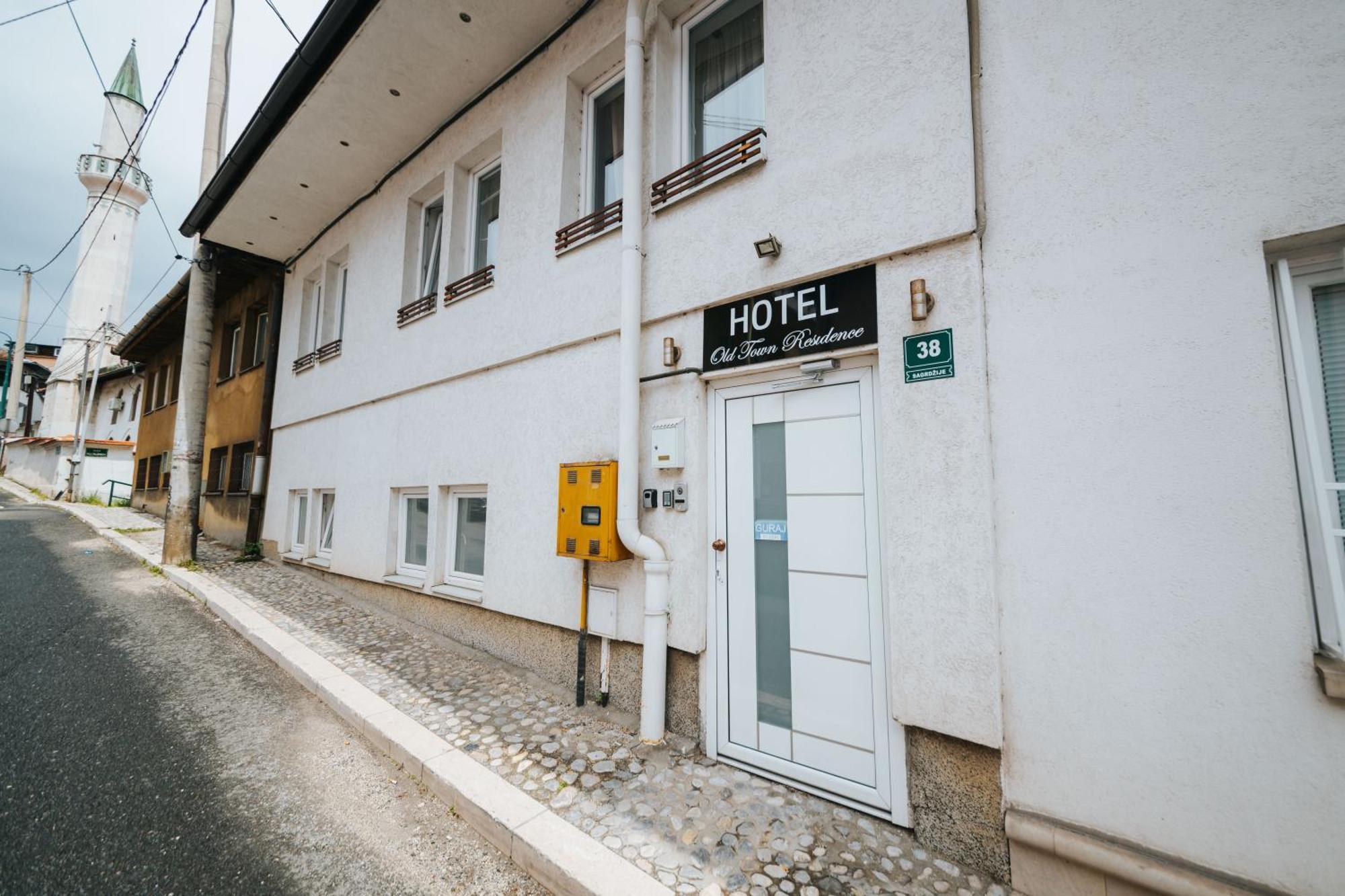 Hotel Old Town *